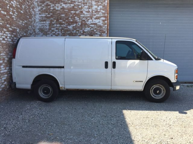 1999 CHEVY CARGO VAN EXPRESS 2500 1gcgg25r7x1105474